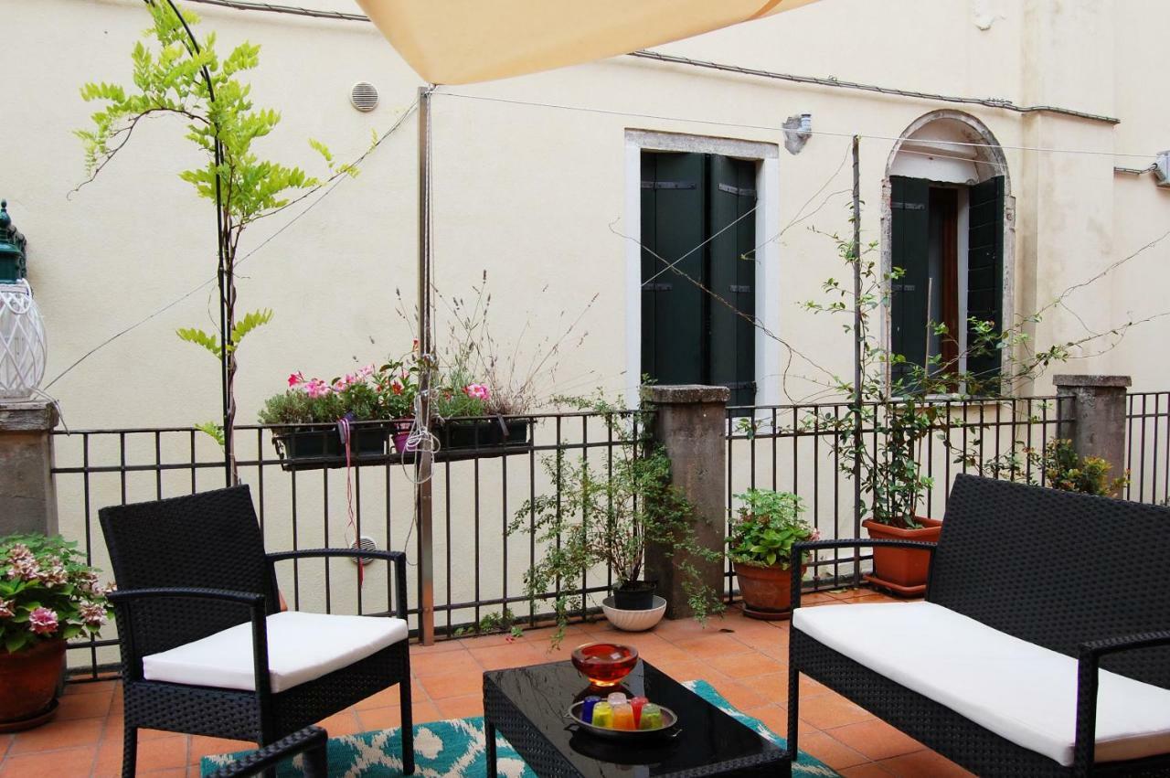 Apartamento Marinaressa Biennale Terrazza Venecia Exterior foto